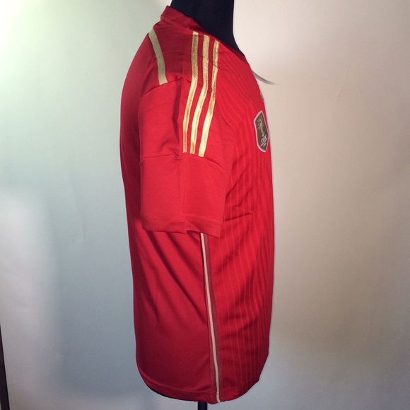 Spain Home Jersey - OPEN TO OFFERS!😊💵💵💵 - Picture 4 of 6